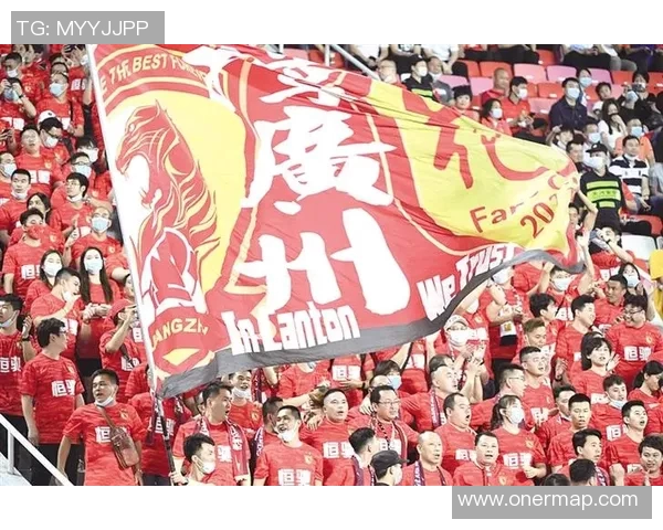 老鹰主场气氛火爆升级球迷声嘶力竭为球队呐喊助威